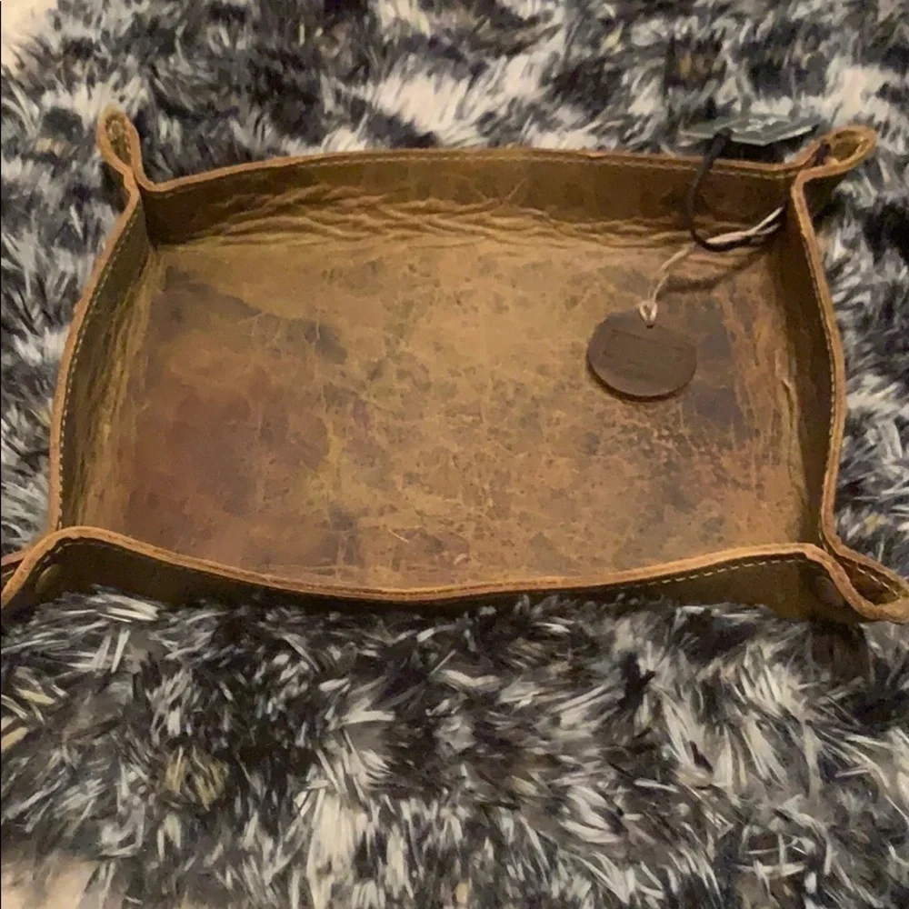 Myra rectangular leather tray, each unique